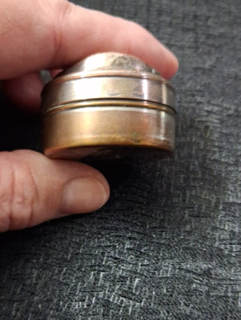 Antique-style Round Trinket Box in Mixed Metal Tones - Picture 3 of 6